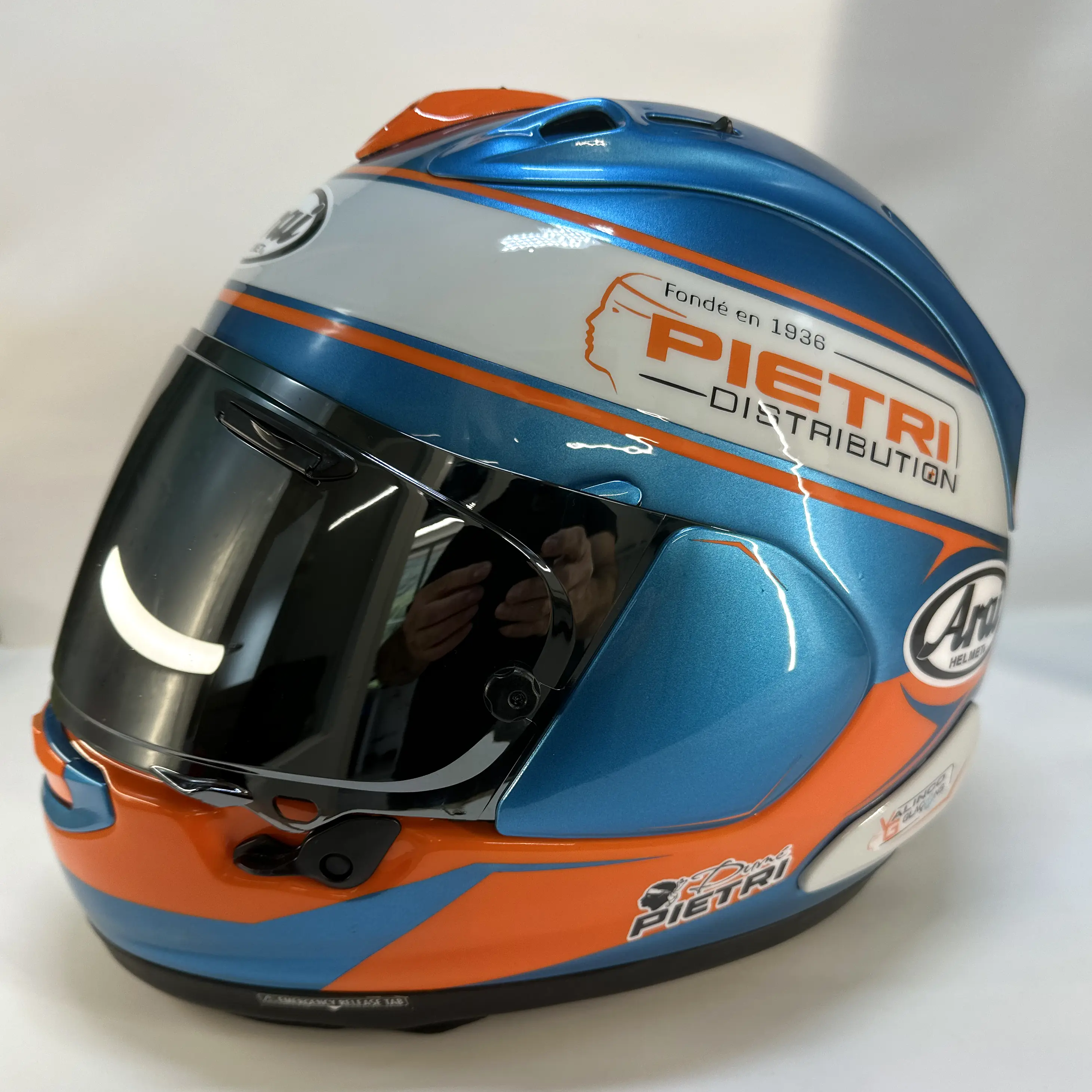 Vue de profil du casque Arai Pietri Distribution