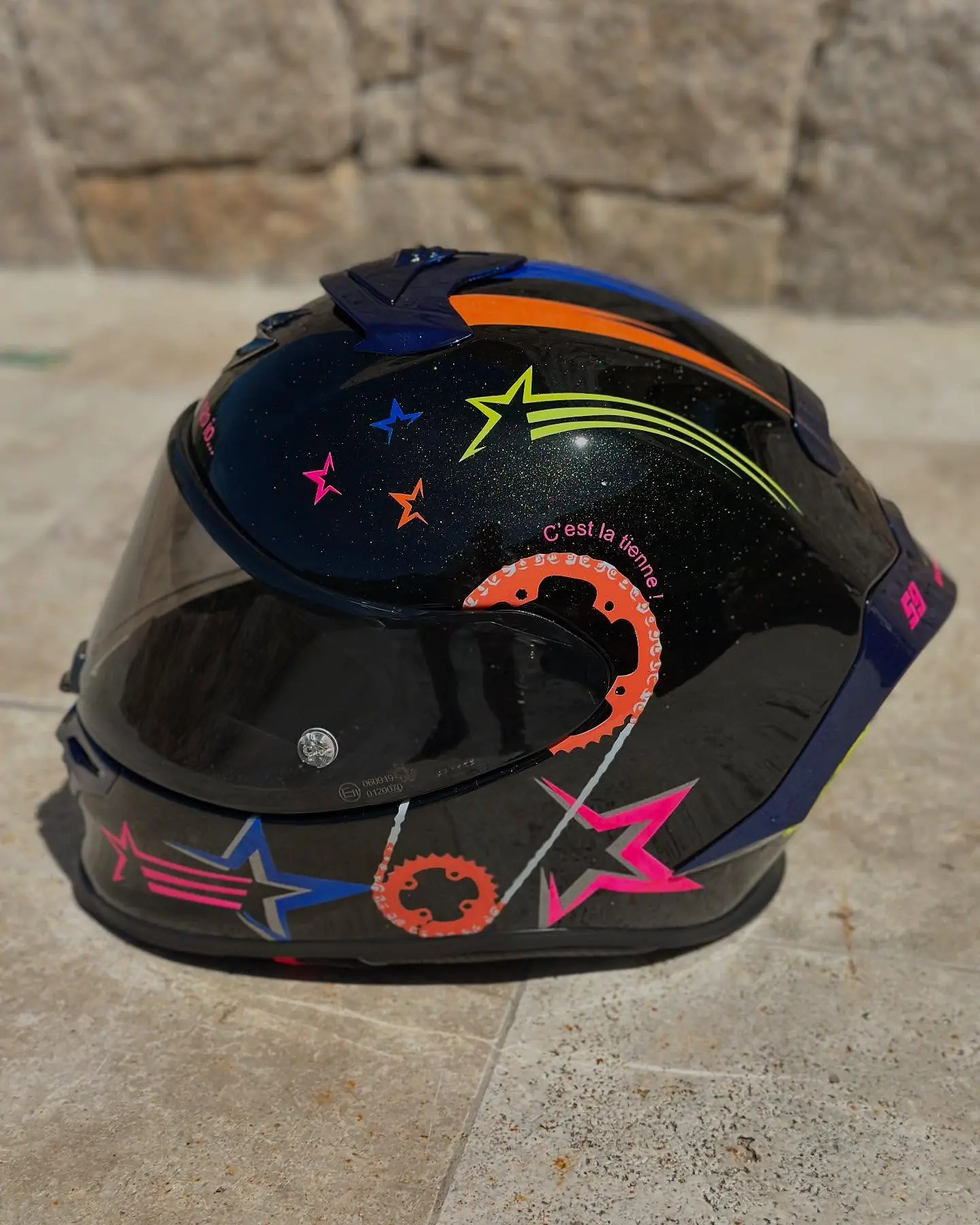 Vue de profil du casque Scorpion Splash Stellar